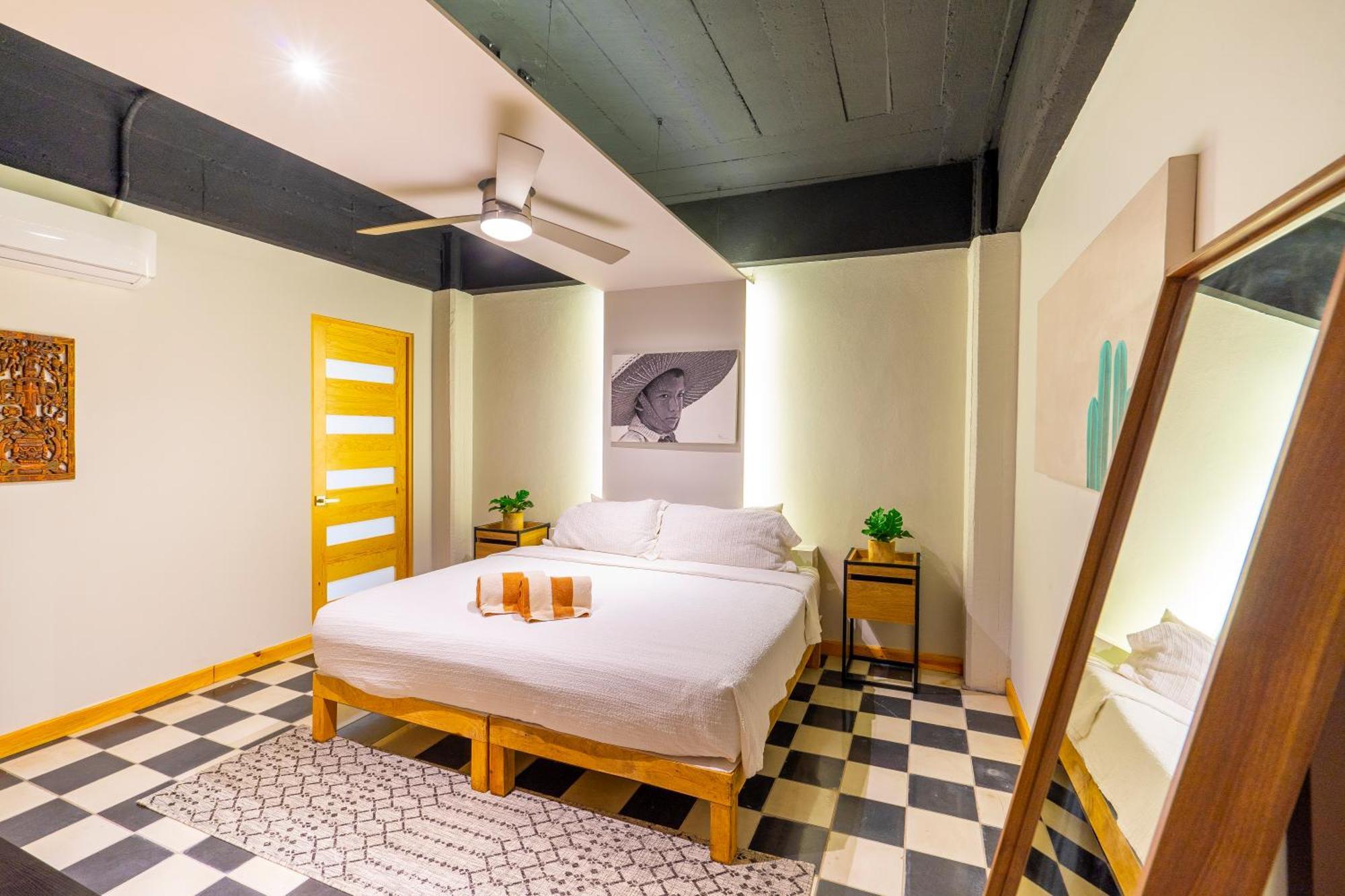 Joint Boutique Hotel Zona Romantica Пуэрто-Вальярта Номер фото