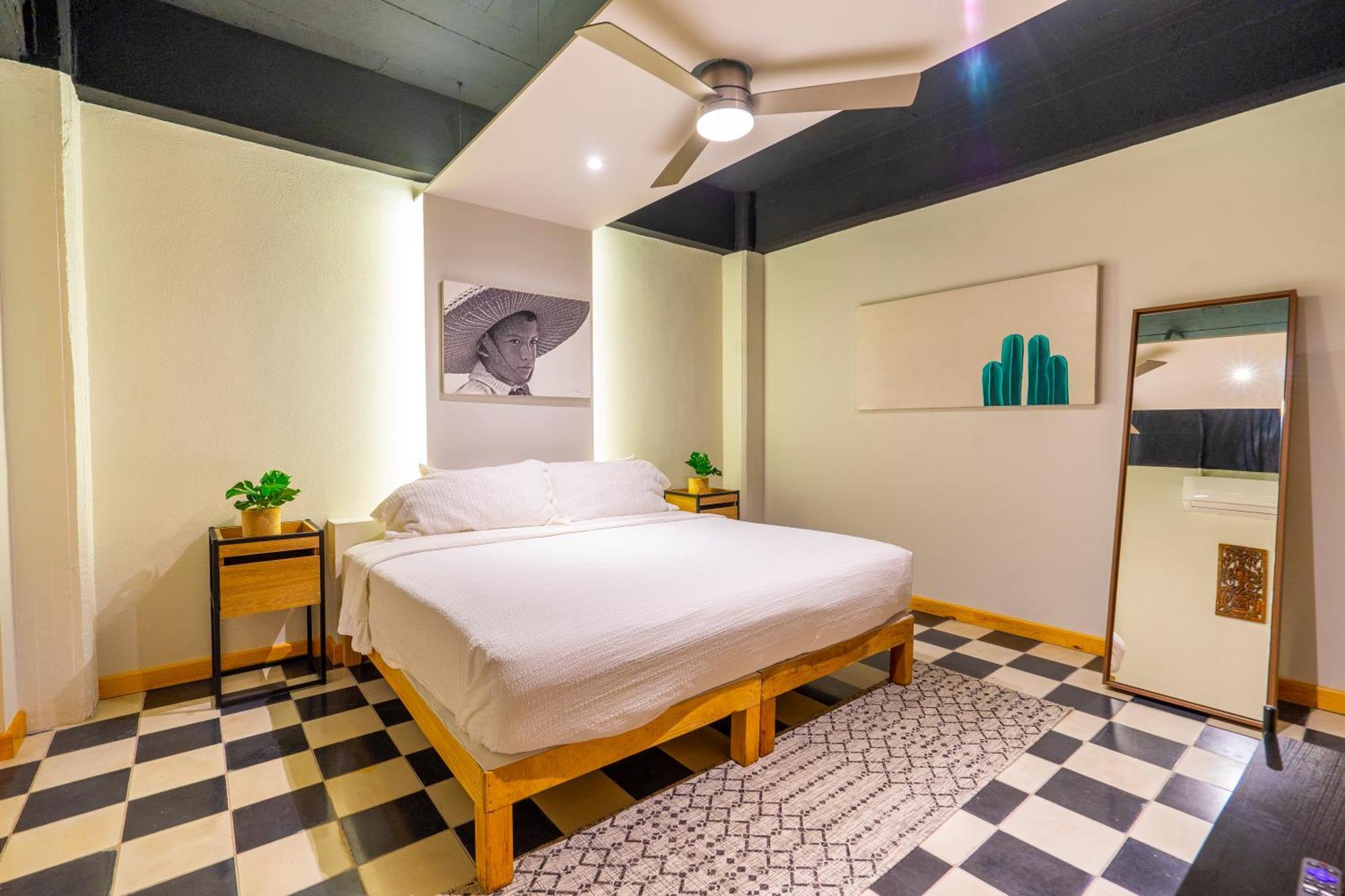 Joint Boutique Hotel Zona Romantica Пуэрто-Вальярта Номер фото